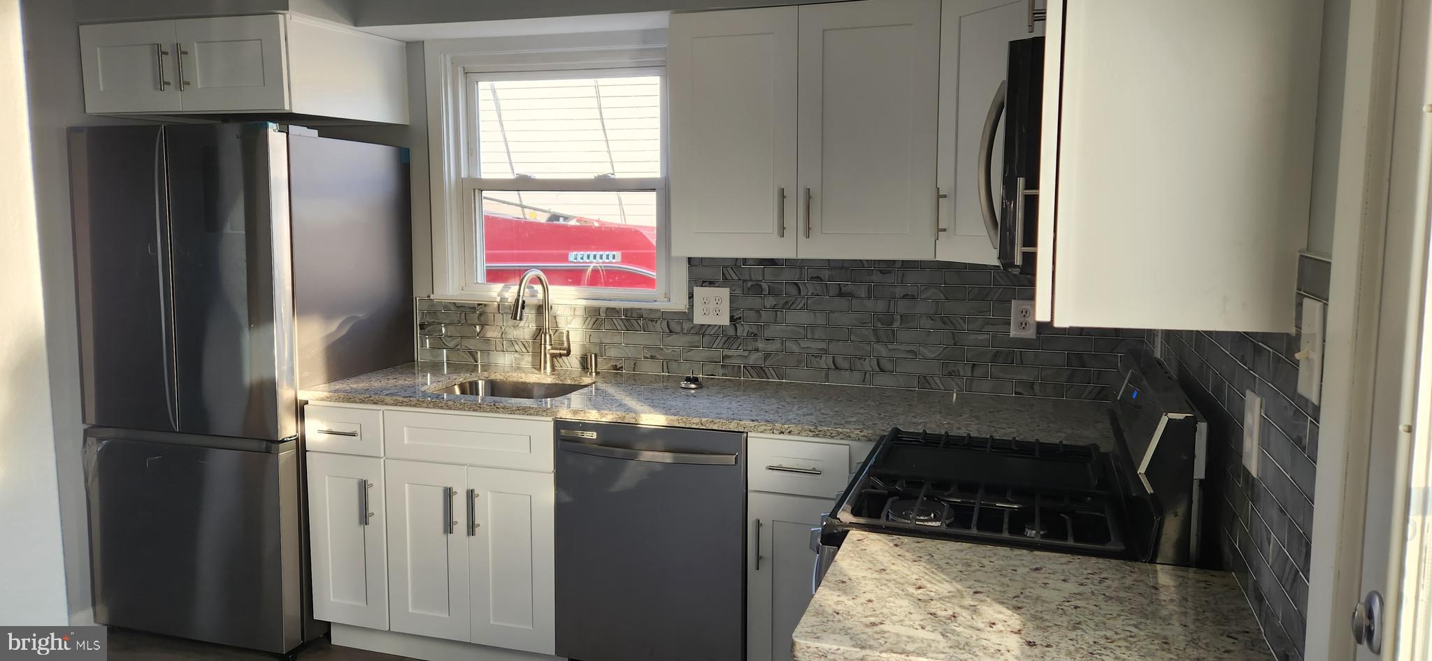 463 Flanders Road Bellmawr, NJ 08031 - Photo 6 of 20