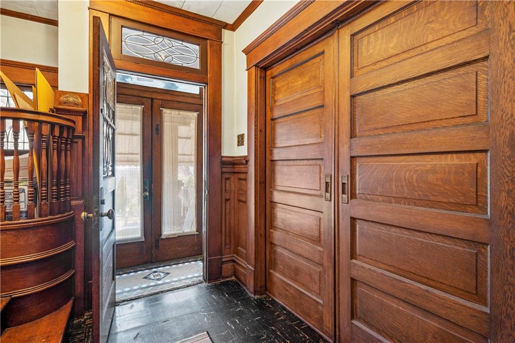 89 Ridgewood Avenue Pittsburgh, PA 15229 - Photo 4 of 13 Gallery Image 4
