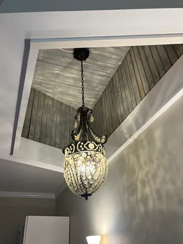 $2,750 | 573 Shirley Street, Unit 1, Winthrop, MA 02152