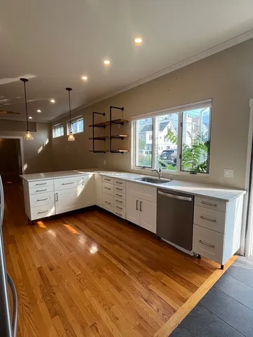 $2,750 | 573 Shirley Street, Unit 1, Winthrop, MA 02152