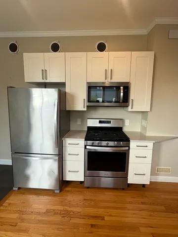 $2,750 | 573 Shirley Street, Unit 1, Winthrop, MA 02152