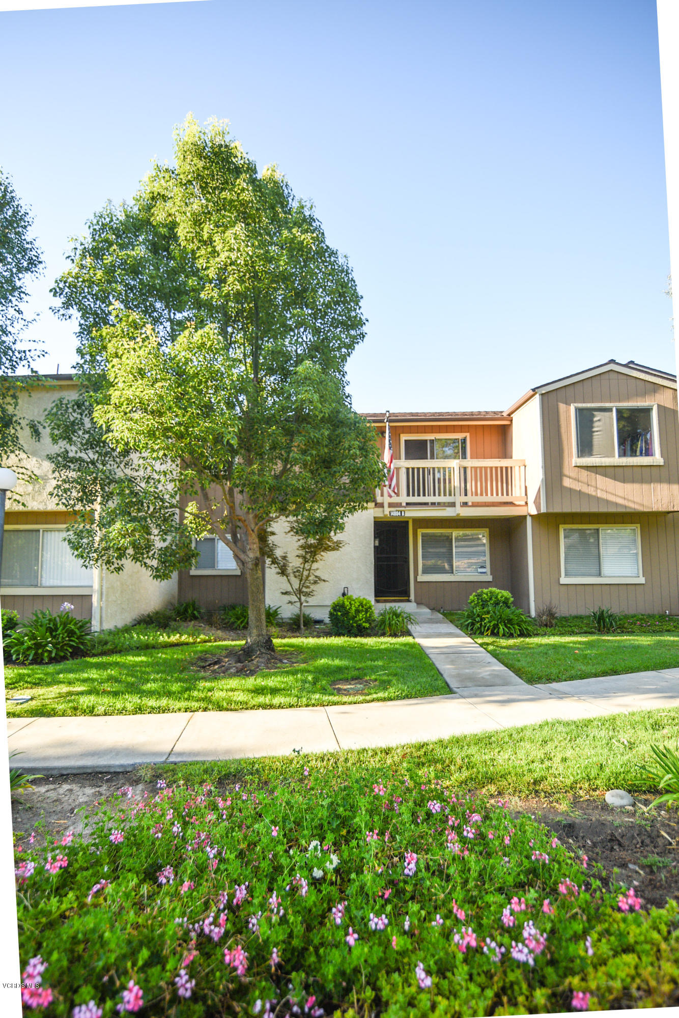 14804 Reedley Street, Unit B Moorpark, CA 93021 - Photo 2 of 44 daddio5-6