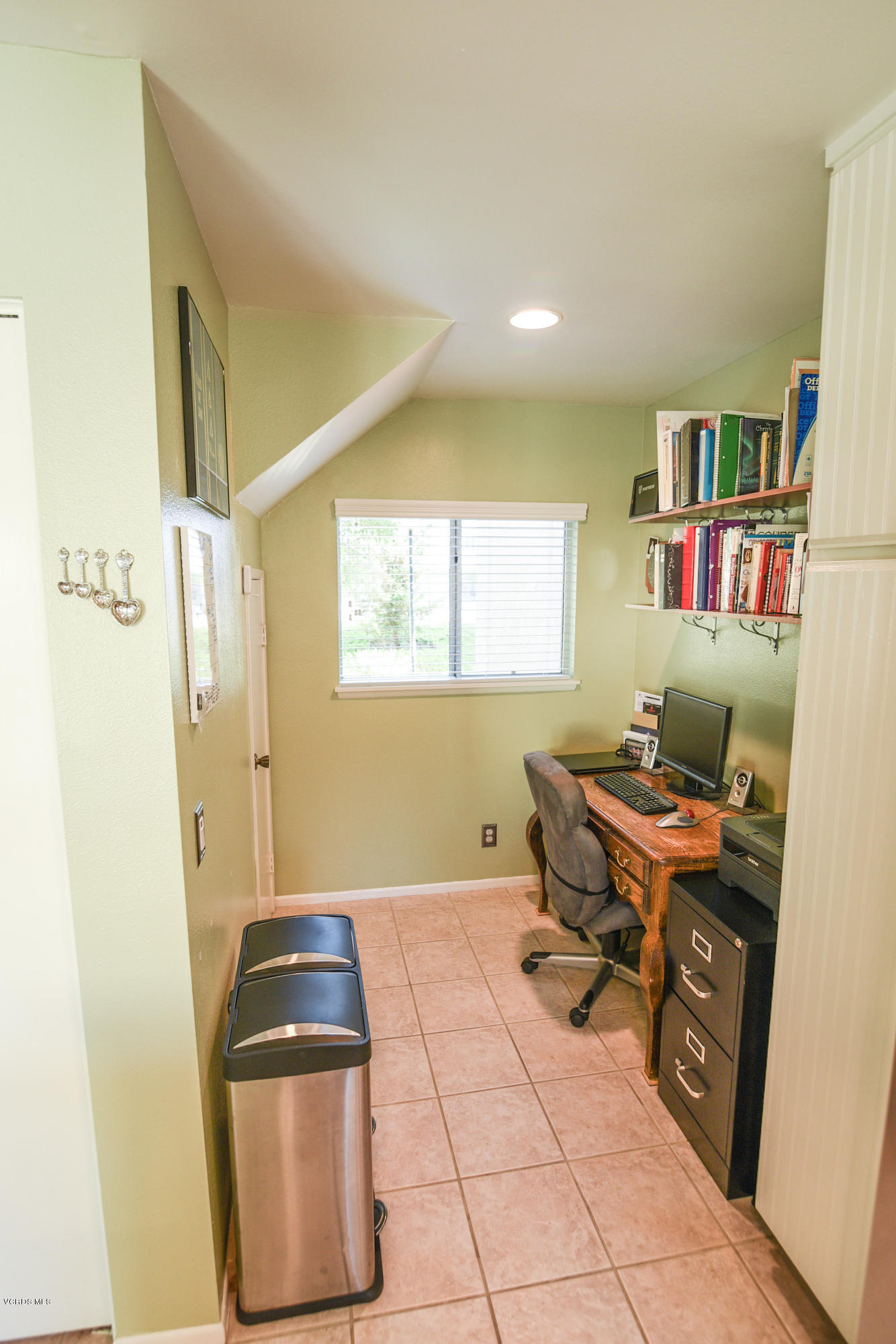 14804 Reedley Street, Unit B Moorpark, CA 93021 - Photo 18 of 44 daddio5-24