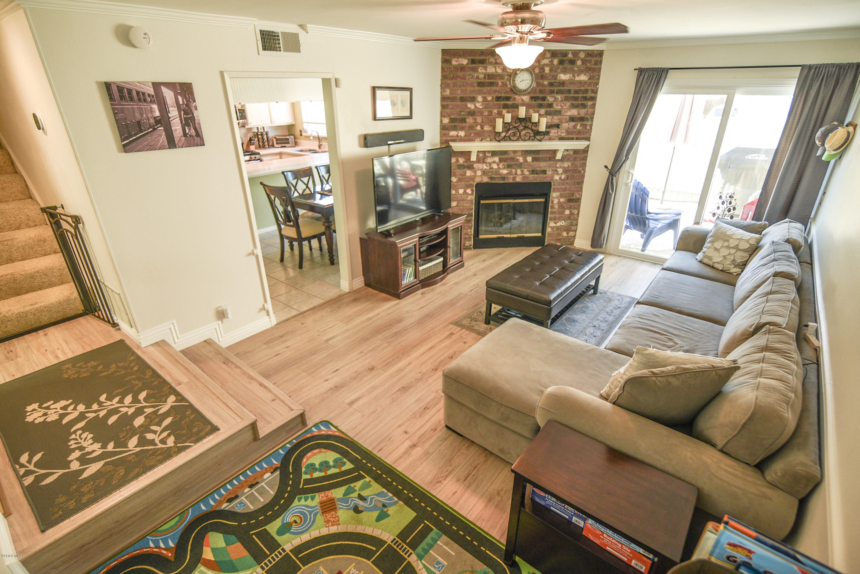 14804 Reedley Street, Unit B Moorpark, CA 93021 - Photo 3 of 44 daddio5-19