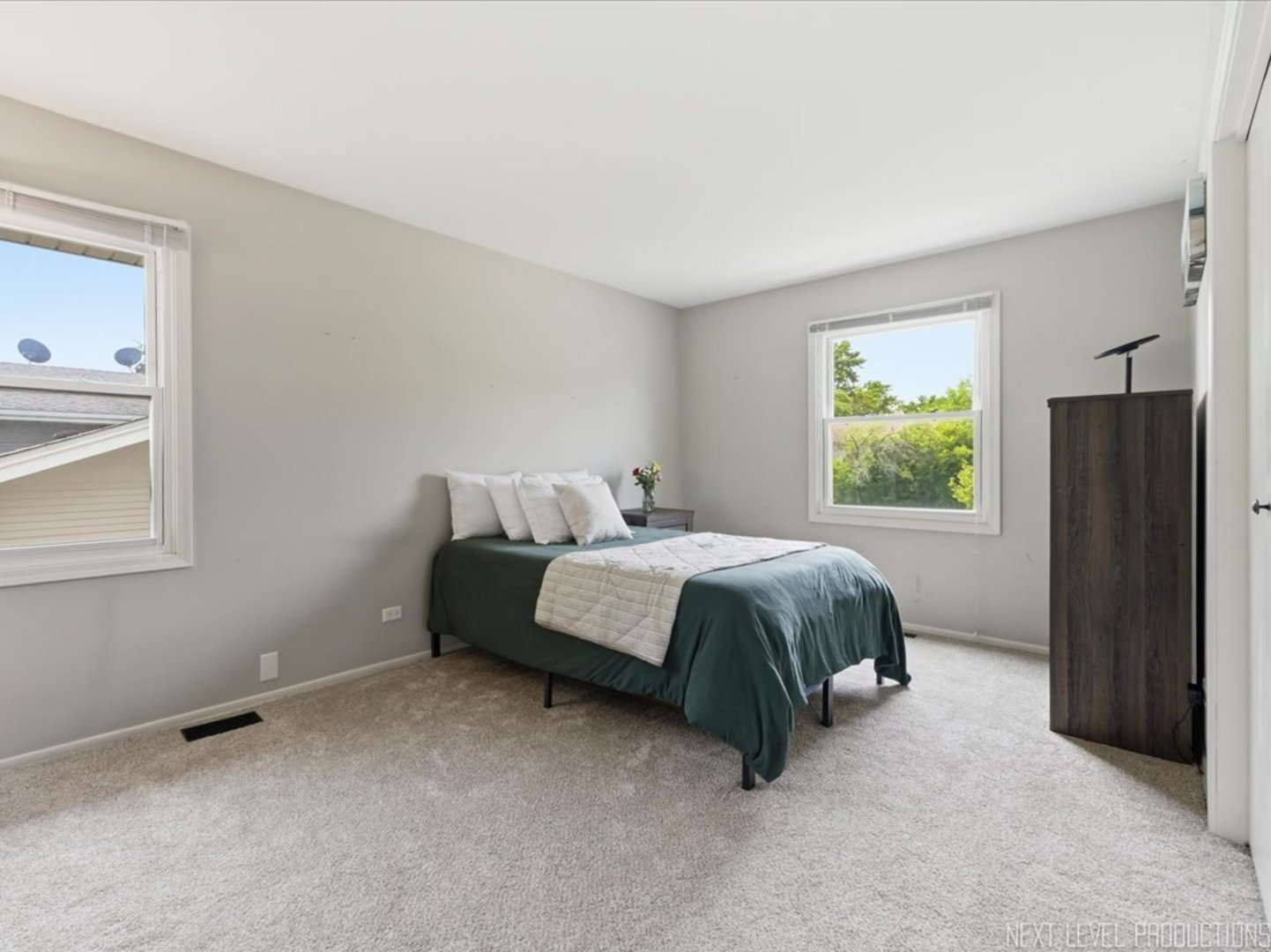 2020 Carling Road Hoffman Estates, IL 60169 - Photo 27 of 56