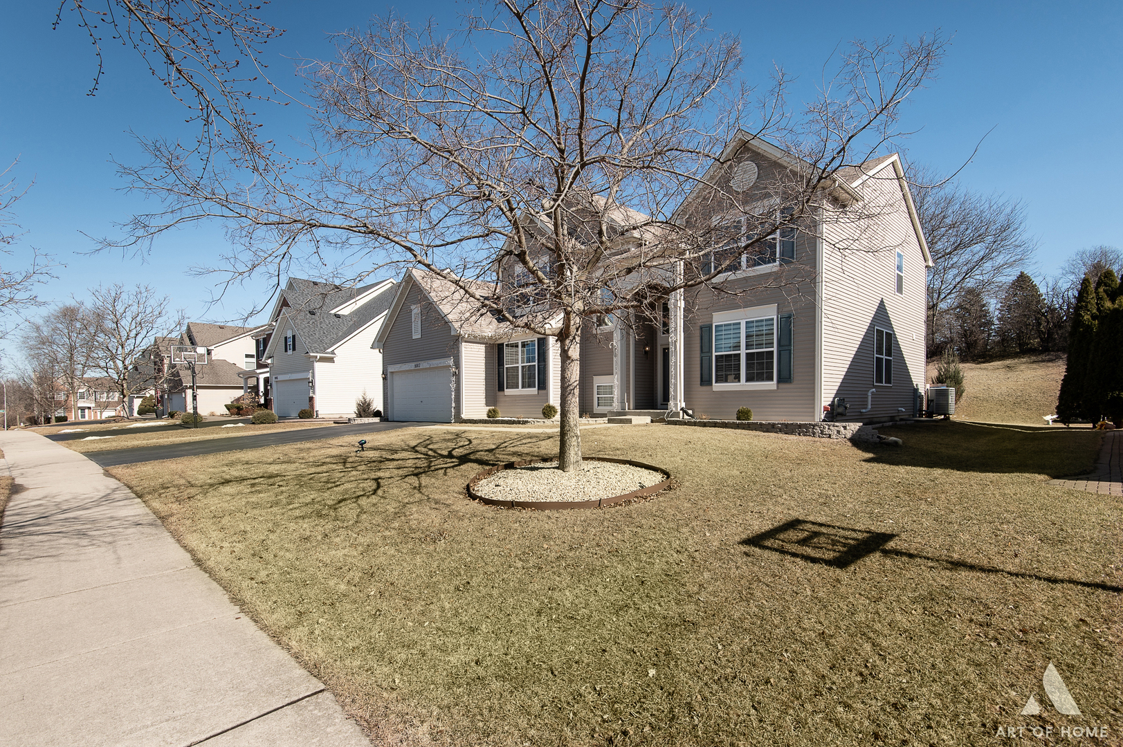 1007 Biltmore Drive Elgin, IL 60120 - Photo 39 of 43 a backyard of a house