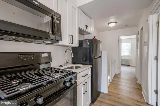 $2,000 | 2538 9th Street Northwest, Unit B, Washington, DC 20001