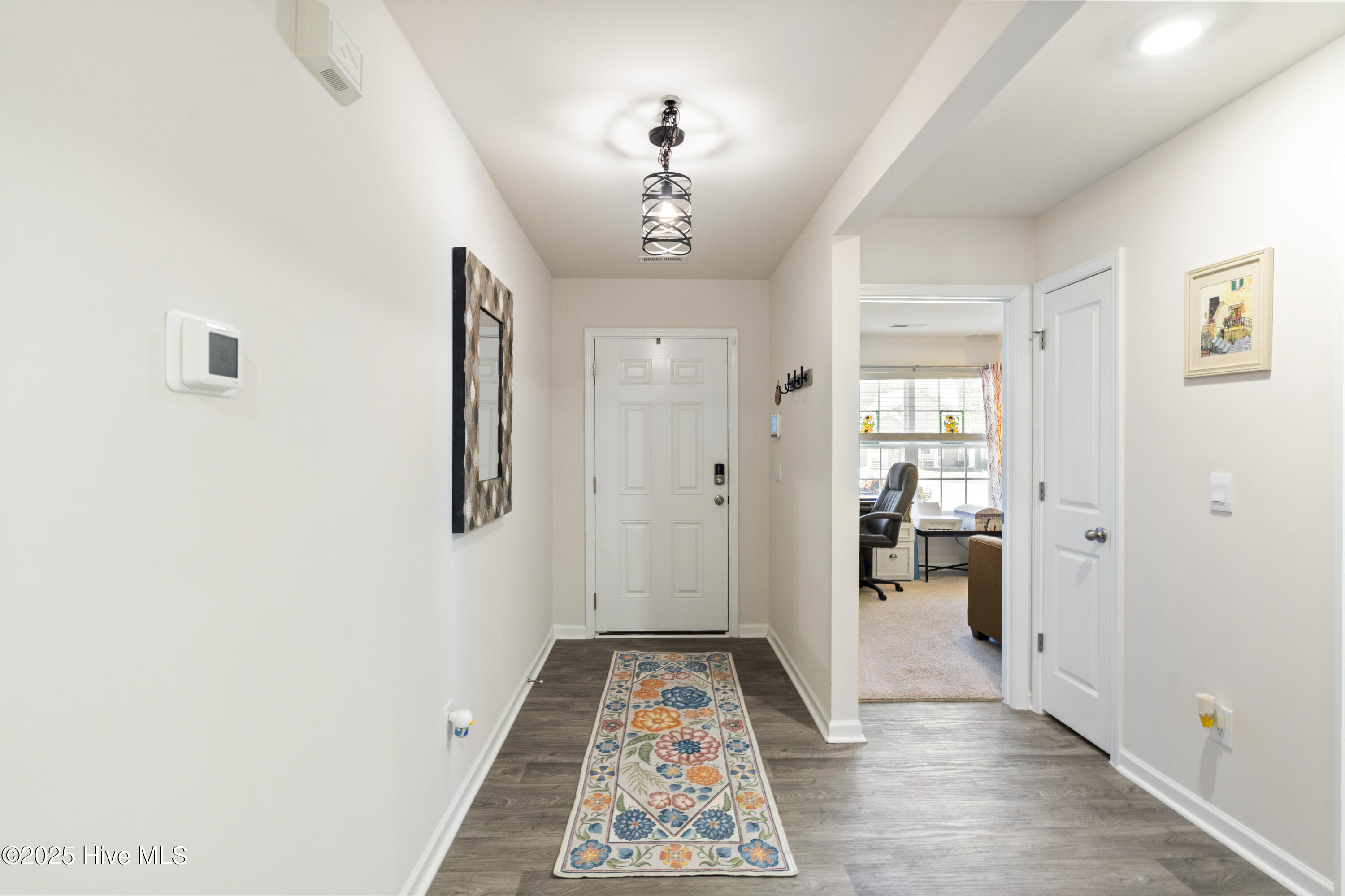 403 Stratton Place Washington, NC 27889 - Photo 5 of 23 403 Stratton Pl. Foyer