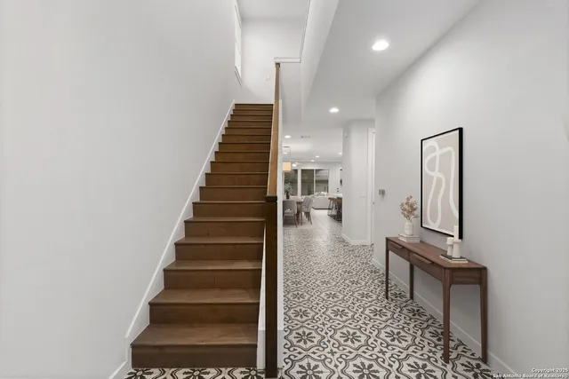 $3,800 | 350 East Olmos Drive, San Antonio, TX 78212