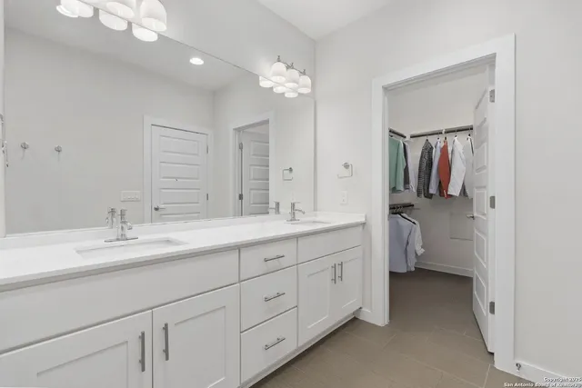 $3,800 | 350 East Olmos Drive, San Antonio, TX 78212