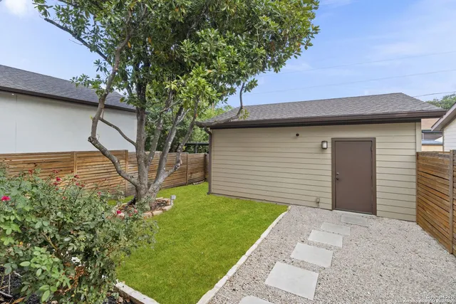 $3,800 | 350 East Olmos Drive, San Antonio, TX 78212