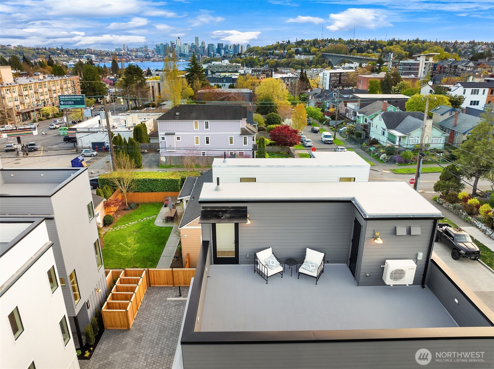 4008 Midvale Avenue North, Unit A Seattle, WA 98103 - Photo 25 of 35