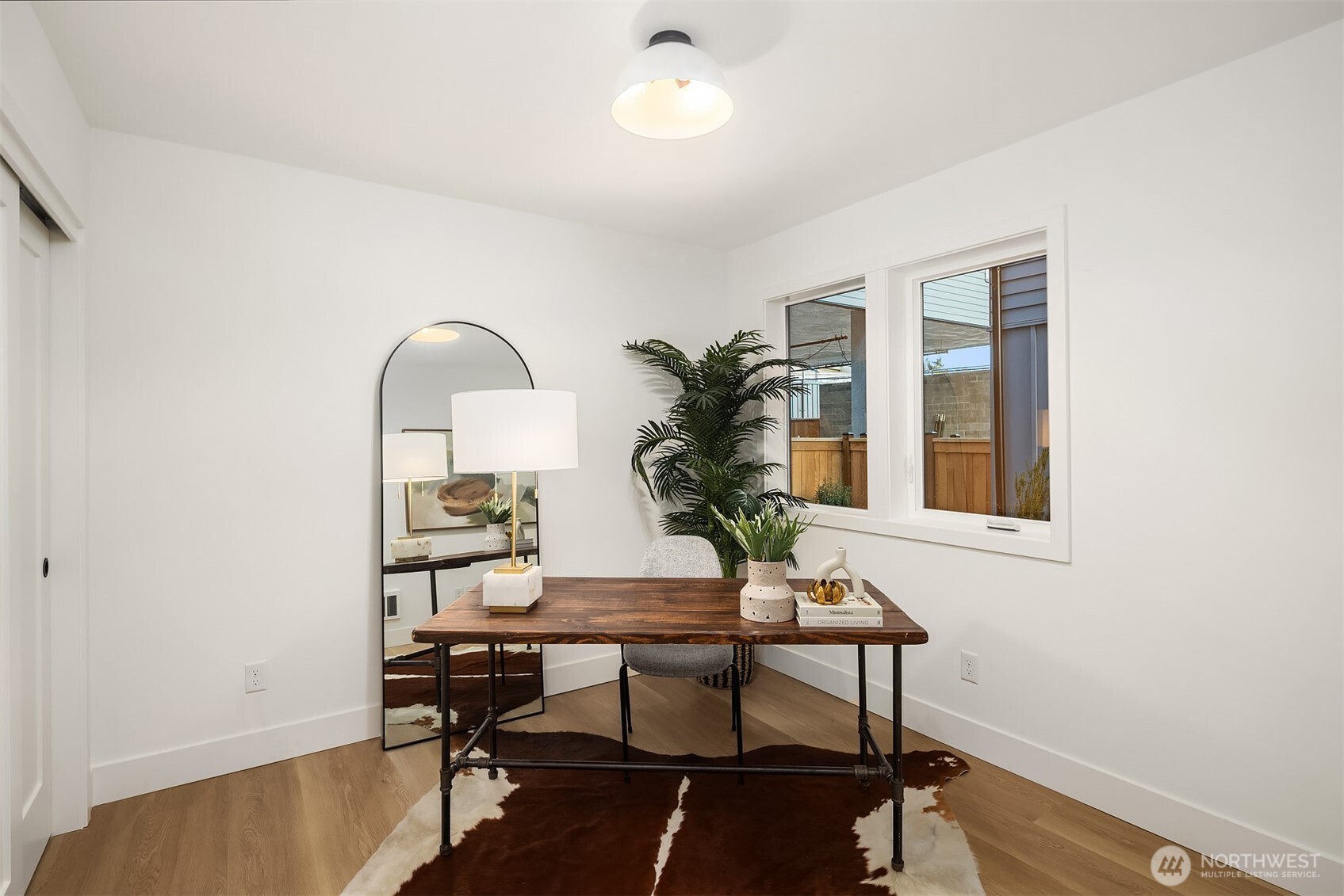 4008 Midvale Avenue North, Unit A Seattle, WA 98103 - Photo 5 of 35