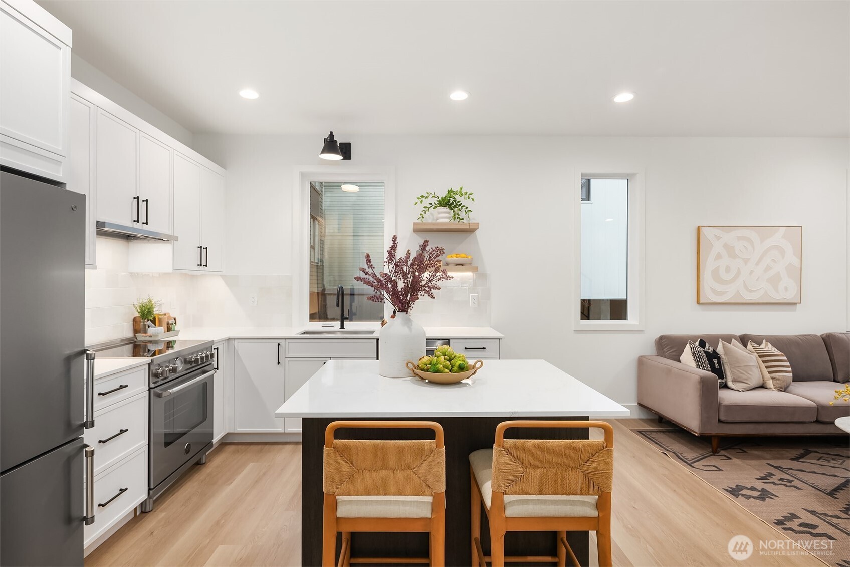 4008 Midvale Avenue North, Unit A Seattle, WA 98103 - Photo 10 of 35