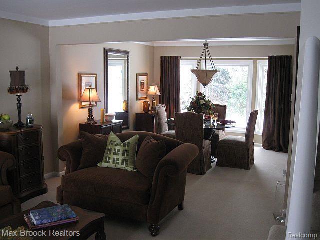 3121 Sunbury Court Rochester, MI 48309 - Photo 8 of 18 SUNBURY CT LIV RM DIN RM