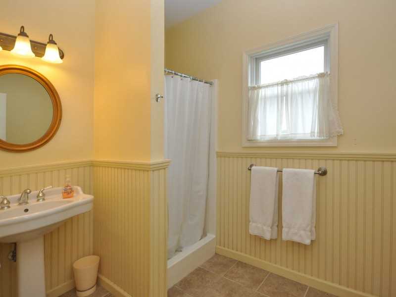 632 Corn Neck Road Block Island, RI 02807 - Photo 11 of 21 Bathroom.
