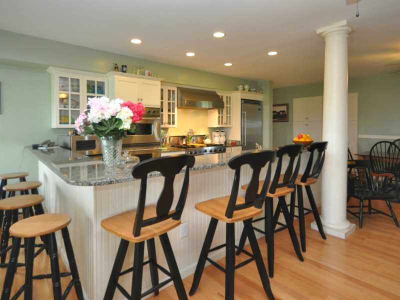 632 Corn Neck Road Block Island, RI 02807 - Photo 4 of 21 Kitchen.