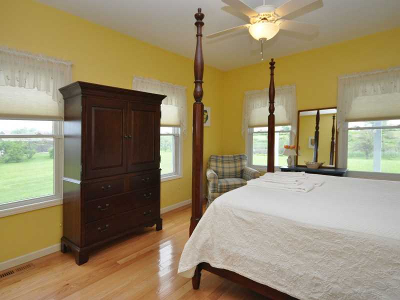 632 Corn Neck Road Block Island, RI 02807 - Photo 10 of 21 Bedroom. First floor bedroom