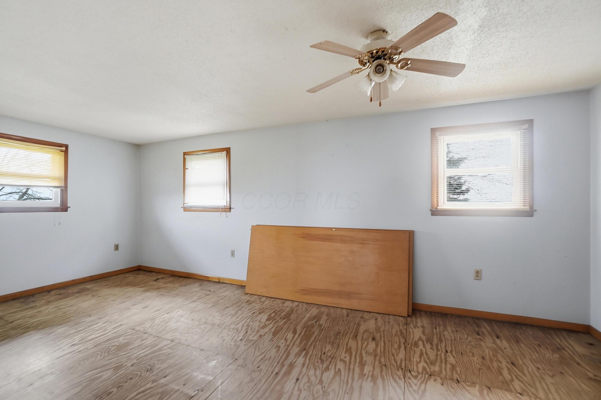 9750 Middle Point Road Van Wert, OH 45891 - Photo 23 of 44 023