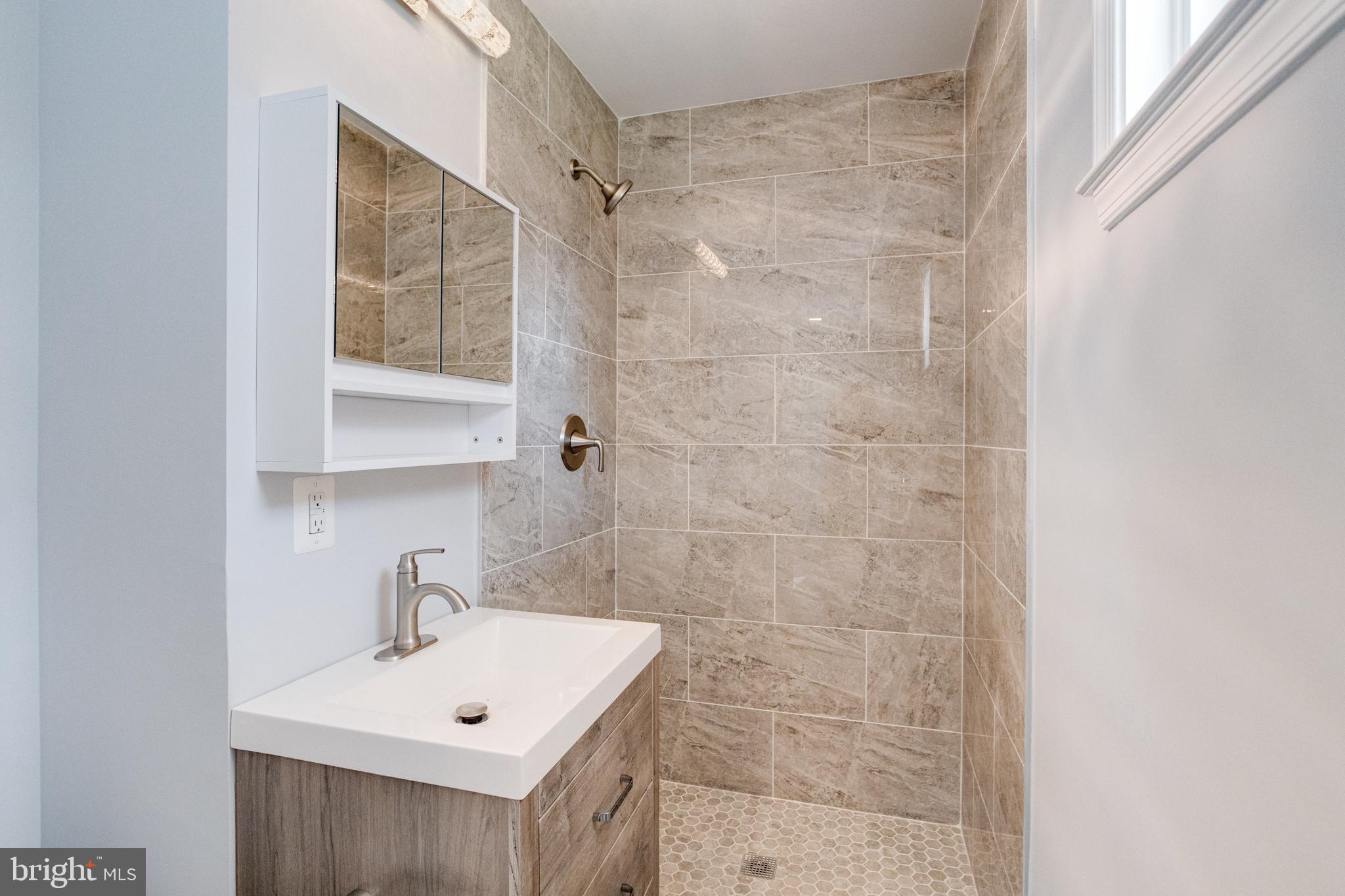 8913 Maplebrook Road Randallstown, MD 21133 - Photo 29 of 67 Full Luxury Master Bath