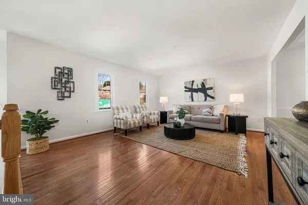 $775,000 | 7630 Chancellor Way, Springfield, VA 22153