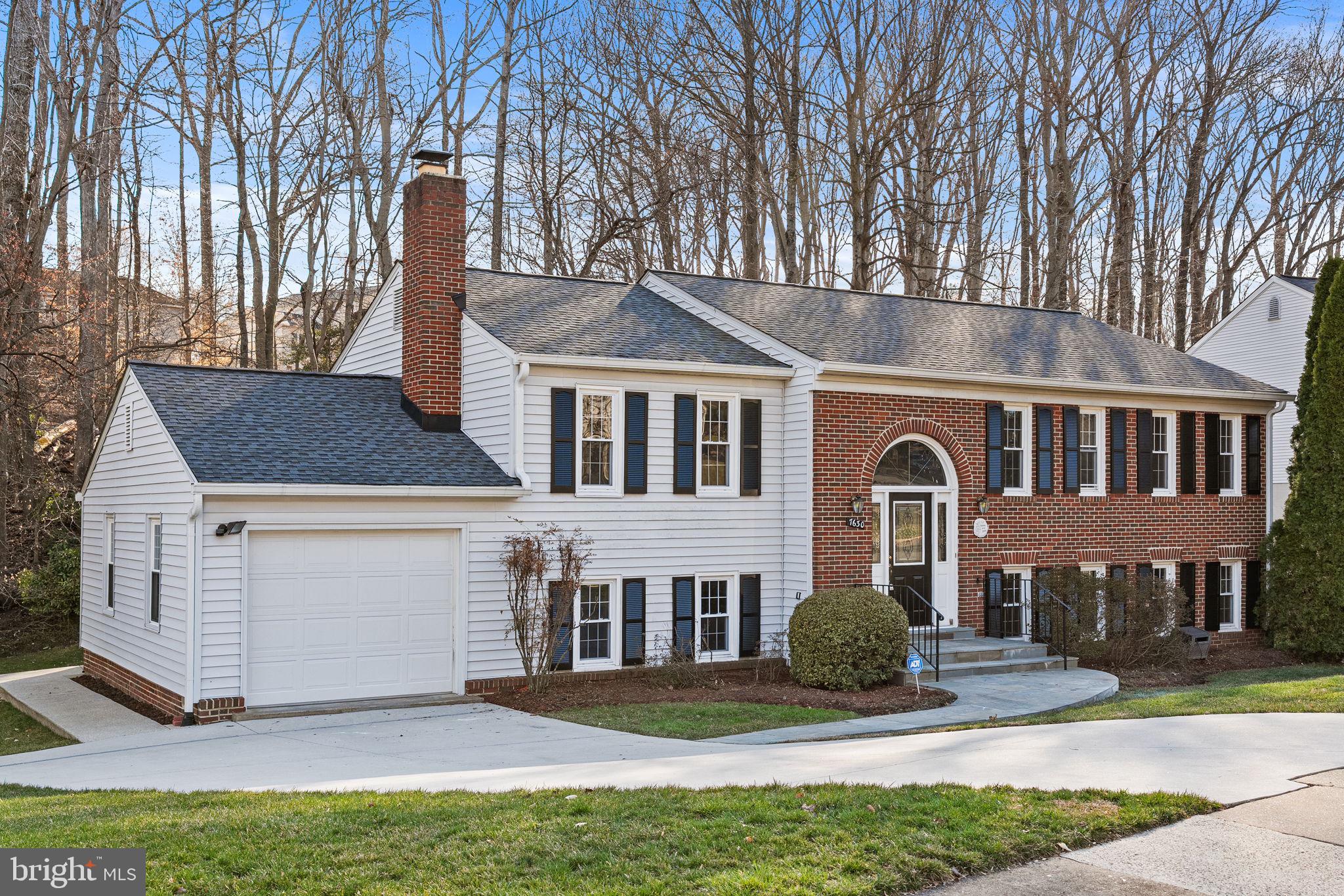 7630 Chancellor Way Springfield, VA 22153 - Photo 2 of 73 in the popular Saratoga Neighborhood