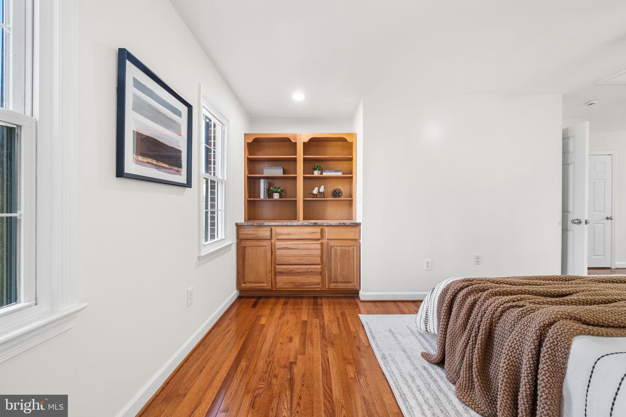 7630 Chancellor Way Springfield, VA 22153 - Photo 44 of 73 Built in Credenza