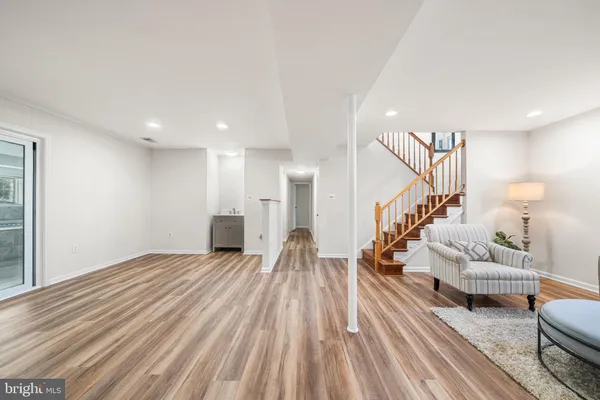 $775,000 | 7630 Chancellor Way, Springfield, VA 22153