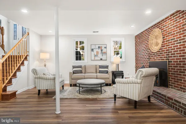 $775,000 | 7630 Chancellor Way, Springfield, VA 22153