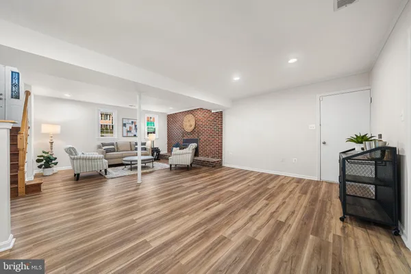 $775,000 | 7630 Chancellor Way, Springfield, VA 22153