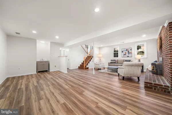 $775,000 | 7630 Chancellor Way, Springfield, VA 22153