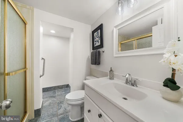 $775,000 | 7630 Chancellor Way, Springfield, VA 22153