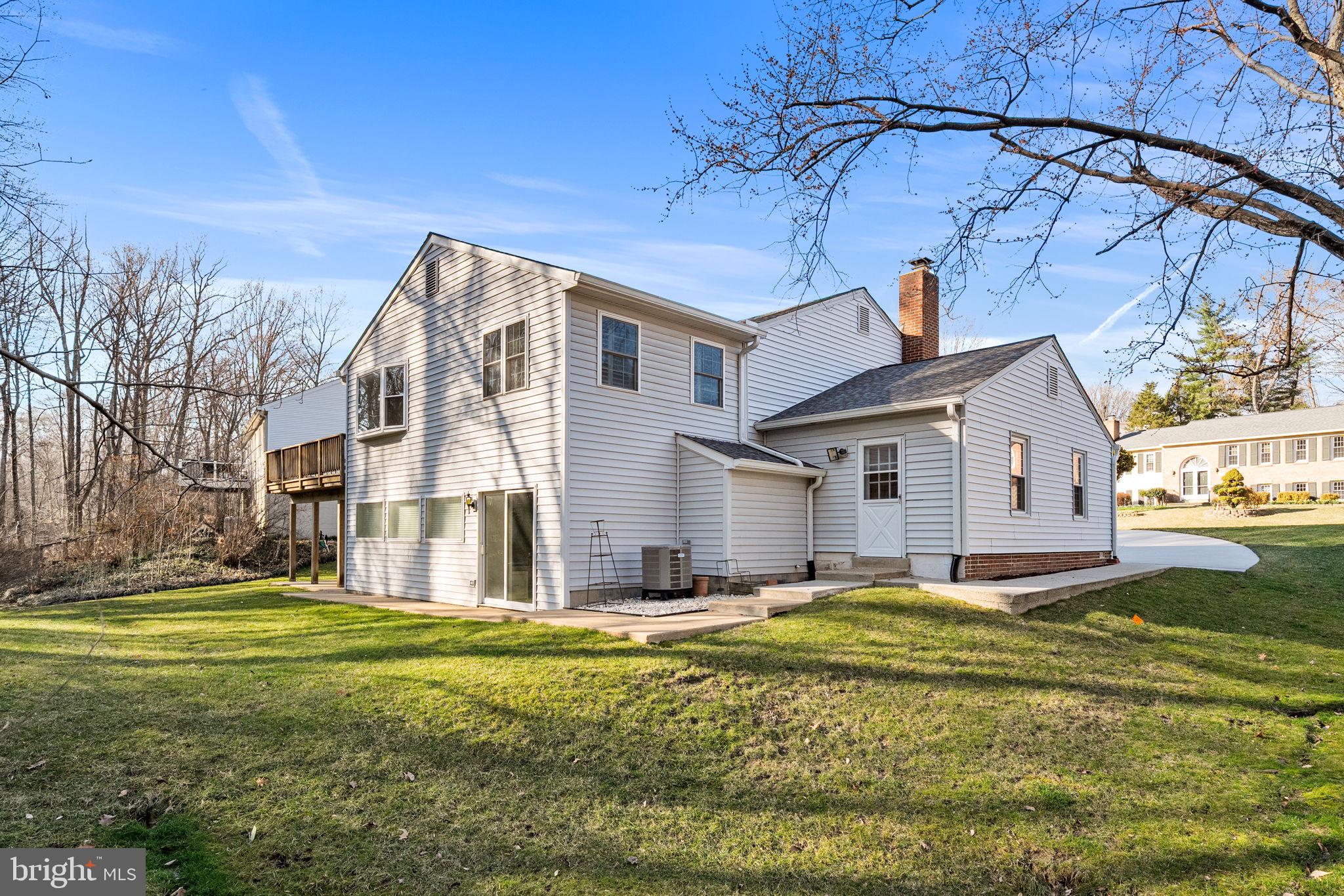 7630 Chancellor Way Springfield, VA 22153 - Photo 10 of 73