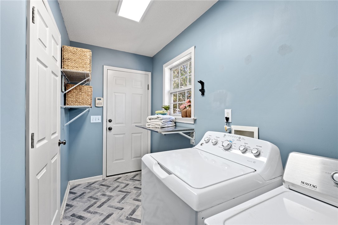 469 Old Georgia Road Pelzer, SC 29669 - Photo 20 of 33