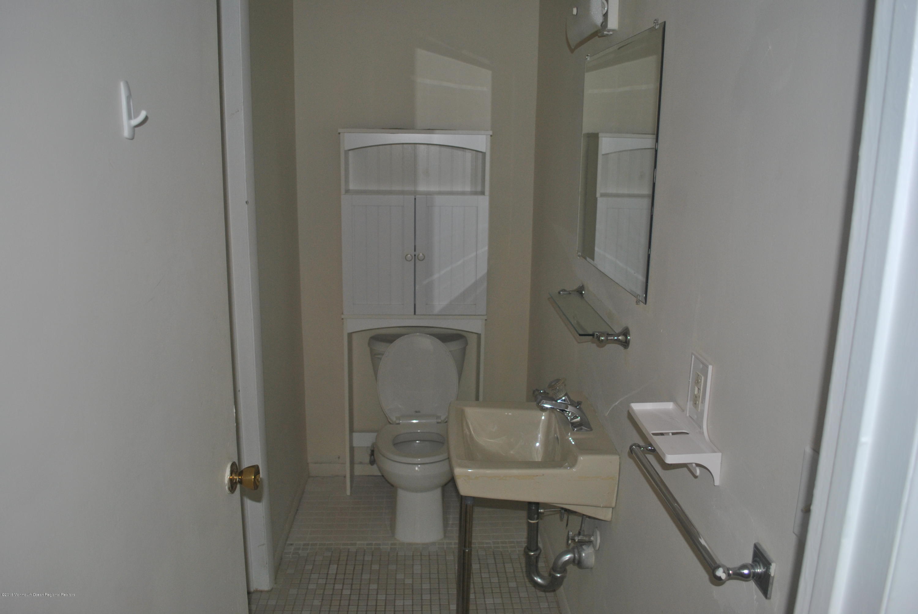 504-7 Harding Road Freehold, NJ 07728 - Photo 12 of 14 DSC_1256