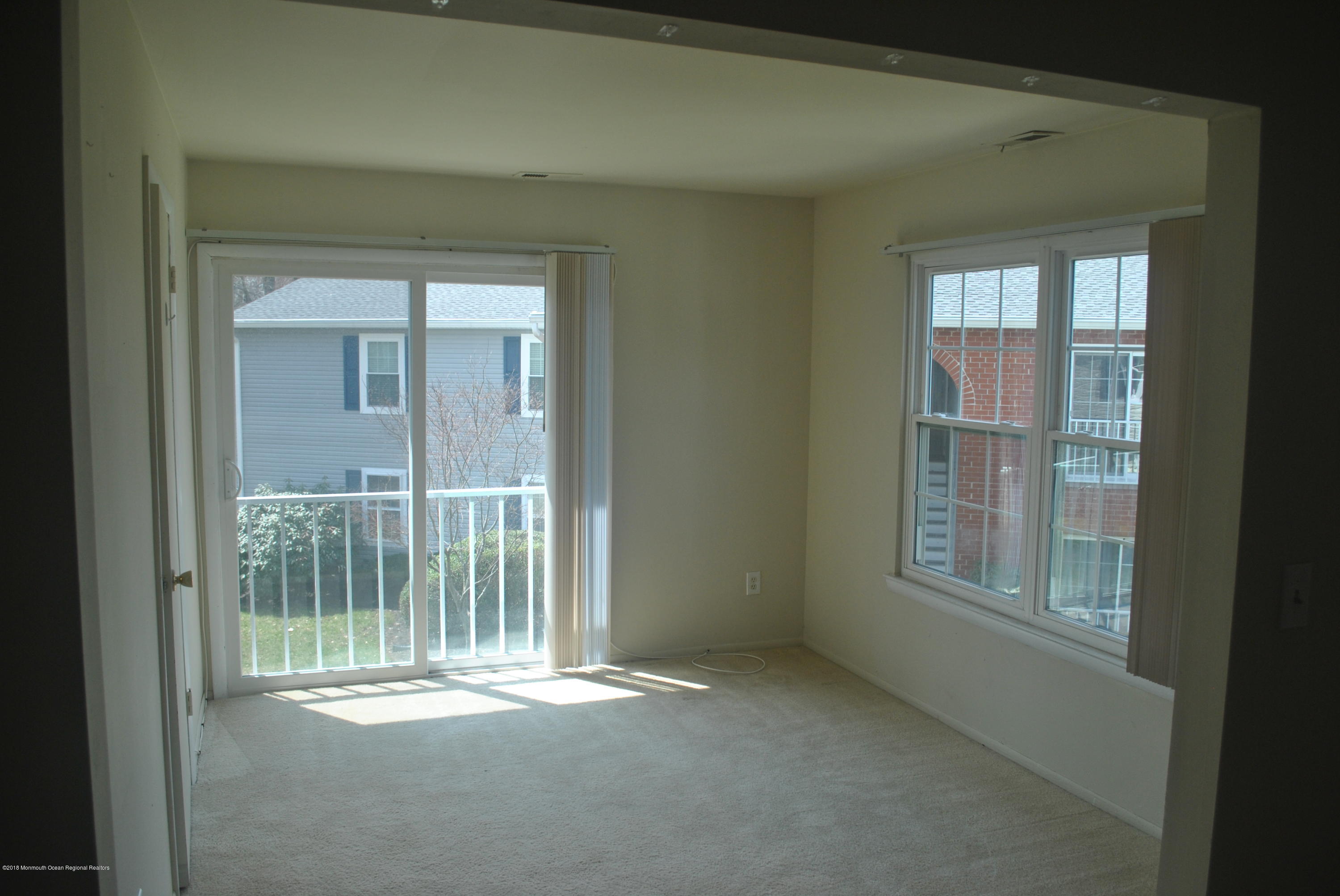 504-7 Harding Road Freehold, NJ 07728 - Photo 5 of 14 DSC_1243