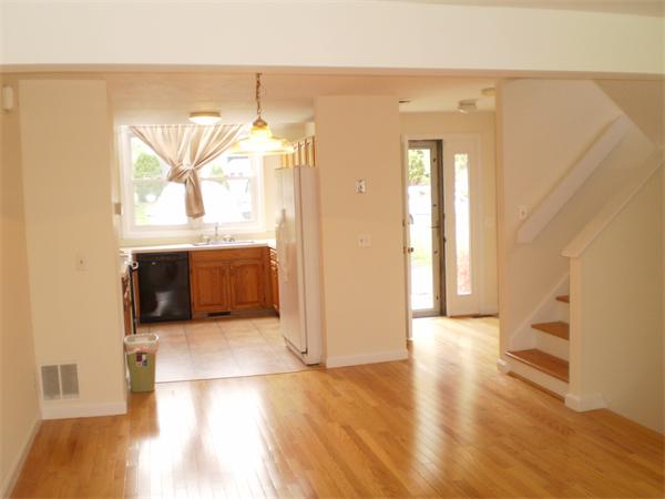 12a Gates Road, Unit A Worcester, MA 01603 - Photo 3 of 16 Gallery Image 3