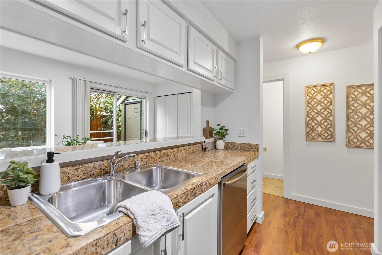 412 Center Road, Unit F3 Everett, WA 98204 - Photo 12 of 27