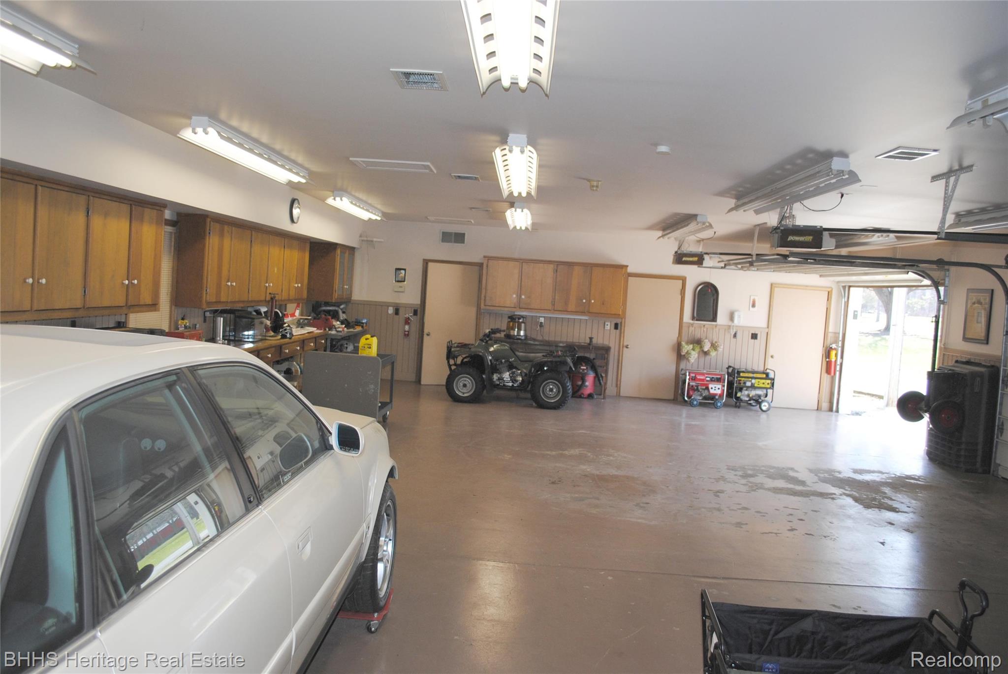 4450 Golf Club Road Howell, MI 48843 - Photo 40 of 59 Interior of the 3 car detached garage