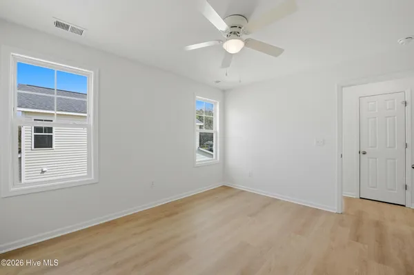 $329,500 | 706 West Hayes Street, Burgaw, NC 28425