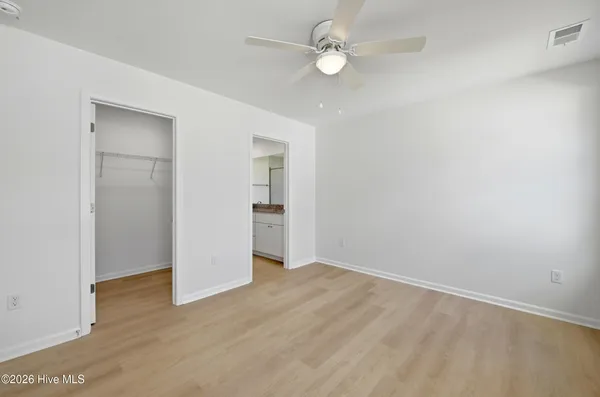 $329,500 | 706 West Hayes Street, Burgaw, NC 28425