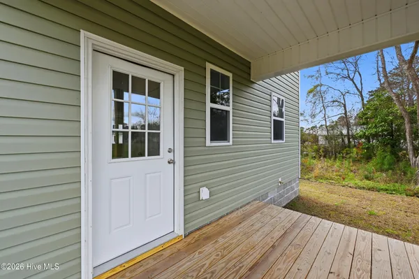 $329,500 | 706 West Hayes Street, Burgaw, NC 28425