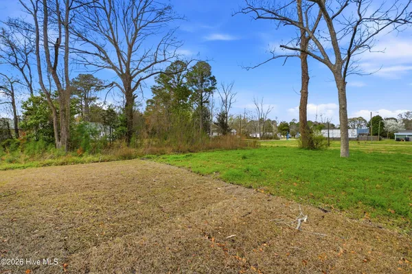 $329,500 | 706 West Hayes Street, Burgaw, NC 28425