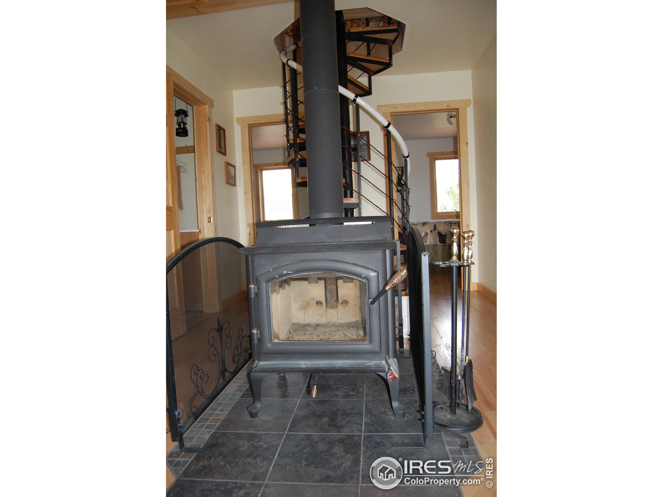 4945 Plano Road Livermore, CO 80536 - Photo 15 of 28 Gallery Image 15
