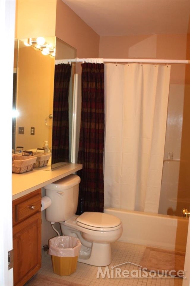 1700 North Fairview Lane Rochester Hills, MI 48306 - Photo 17 of 26