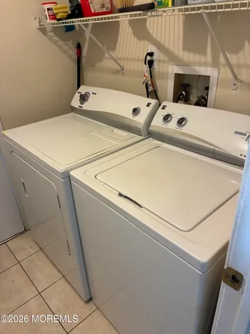 $2,400 | 43 Jaffreyton Close, Freehold, NJ 07728