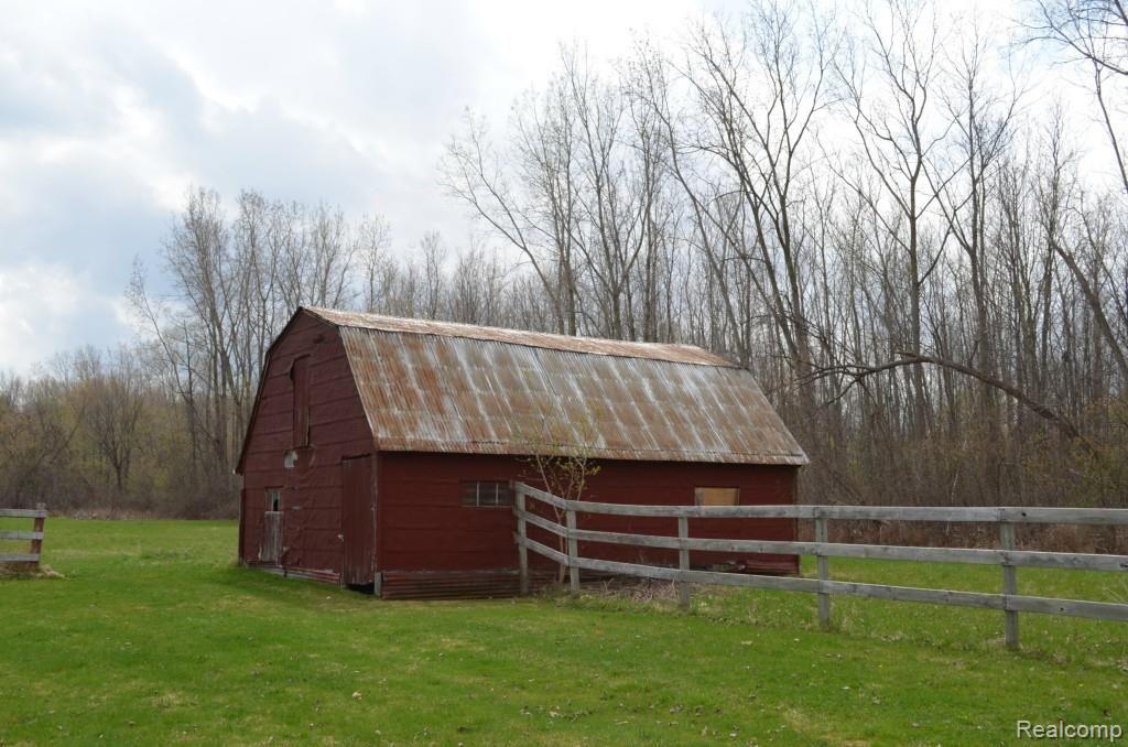 47611 Ford Road Canton, MI 48187 - Photo 3 of 4