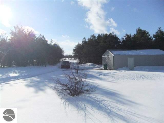 429 Mitchell Road Southeast Kalkaska, MI 49646 - Photo 23 of 25 1724711-22.JPG