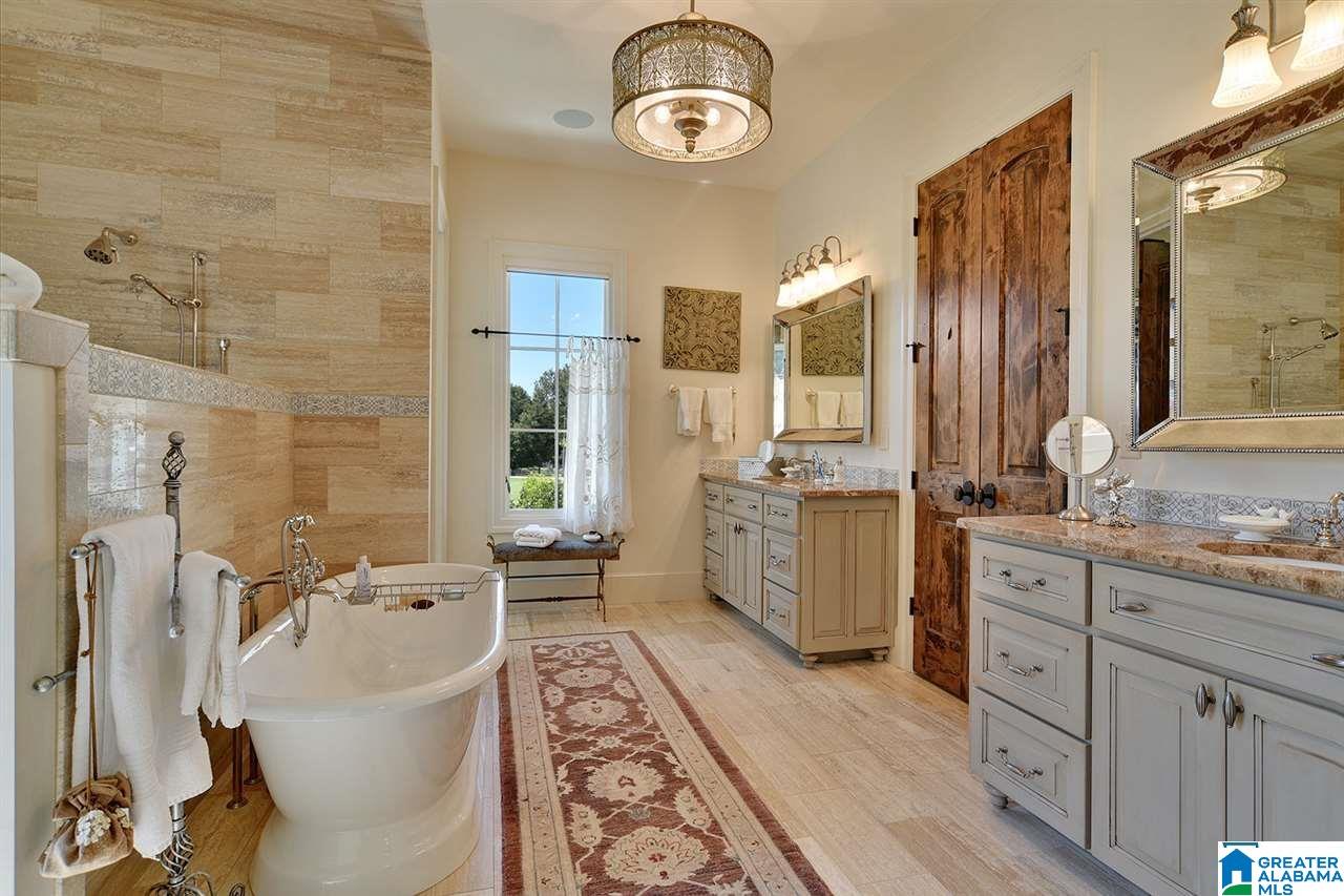 327 Forest Lane Leeds, AL 35094 - Photo 20 of 37