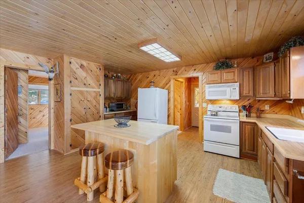 $525,000 | 53406 Ormerods Shores Road, Deer River, MN 56636